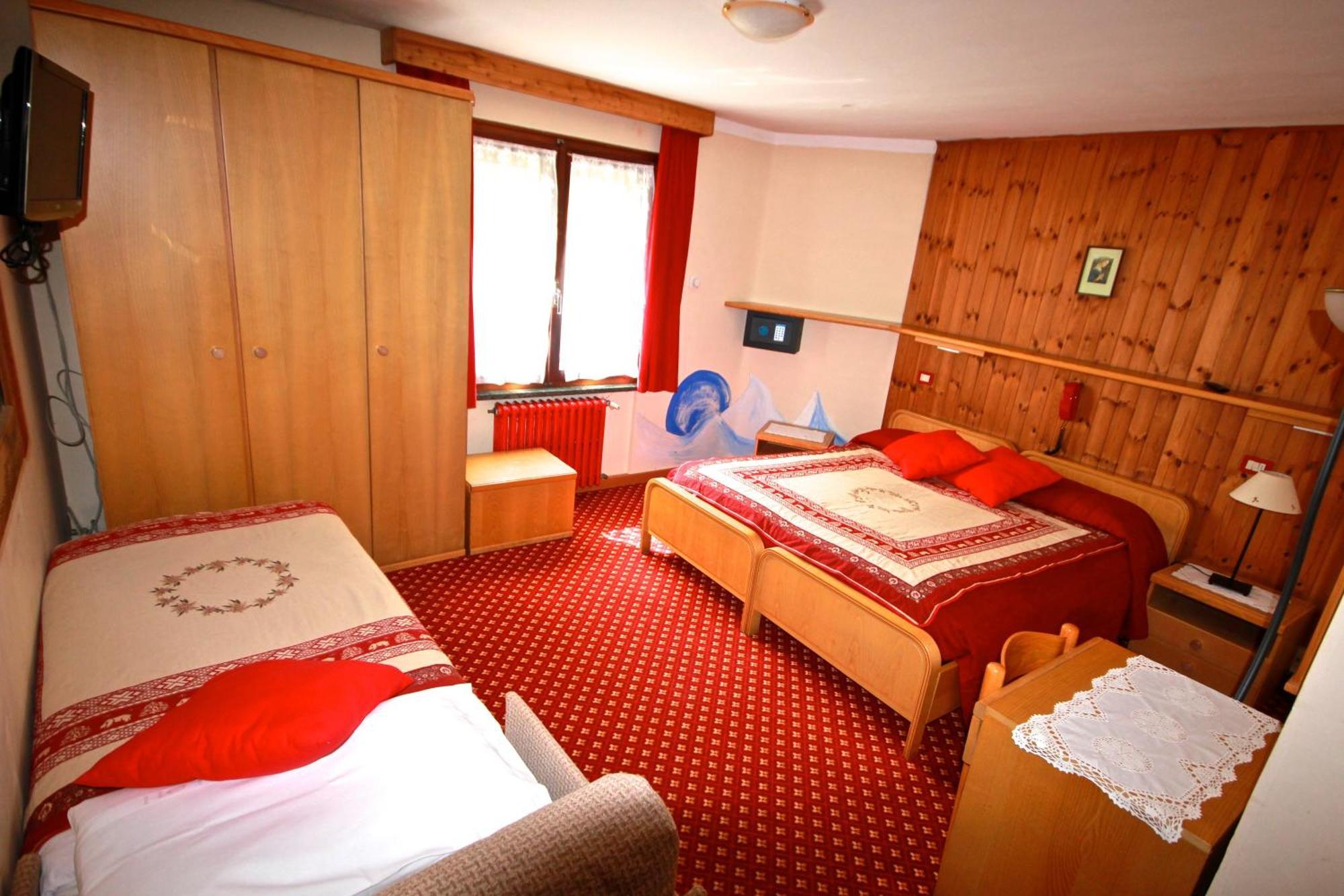 Apartments Suites Lac Bleu Breuil-Cervinia Zewnętrze zdjęcie